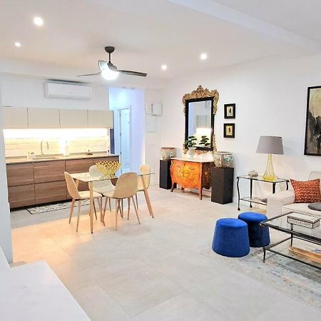 Апартаменты New! Renovated, Centrally Located, Private Entrance, Terrace Валенсия Экстерьер фото